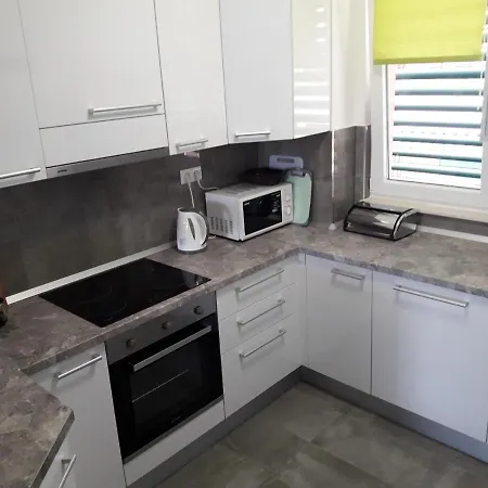 Mariner Garden Apartment
